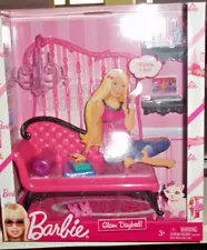 BARBIE GLAM DAYBED WITH CHANDELIER, PILLOW SHELVES DATED 2009 NEW IN BOX