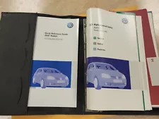 2007 VW RABBIT OWNERS MANUAL & CASE (COMPLETE SET)