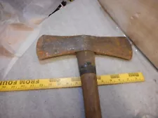 Antique UNKNOWN AXE - 12 7/156 '' long