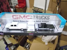 M2 1/64 Hauler 1973 GMC 3500 & 1976 GMC 3500 HS-03 NIB