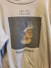 Ariana Grande Sweetener Tour Sweatshirt Women’s XXL Beige Upside Down