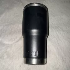 Yeti Black 30 Oz Rambler Double Wall Vacuum Insulation Tumbler With Lid New