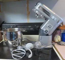 Cuisinart SM-70 7-Qt 12-Speed Mixer with DOUGH HOOK, PADDLE, & WHISK - ON SALE