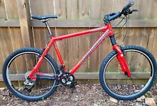 2016? Cannondale F400 Mountain Bike Good Headshock. 18.5"