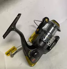 PENN CAPTIVA CV 4000 SPINNING REEL- VERY NICE- GREAT FOR SURF FISHING OR CATFISH