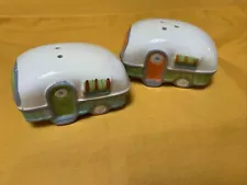 RV Campers Trailers Salt and Pepper Shakers Travel New WOB (626)