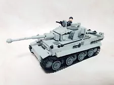 Custom WW2 German Tank PzKpfw 6 (Panzerkampfwagen VI) Ausf.E “Tiger” LEGO®