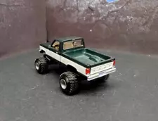 1/64 1983 Lifted Ford Ranger Truck Hawaiian Style Hot Wheels Greenlight M2