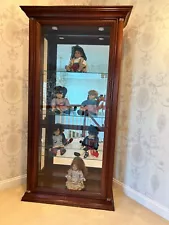 Pulaski Curio China cabinet