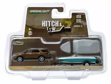 1:64 GreenLight HITCH & TOW 4 Brown 2013 Ford Explorer SUV w/BOAT & Trailer NIP