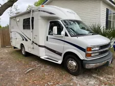 2003 R-Vision Trail Lite Express 3500 Class B+ Motorhome with SLIDE