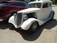 1933 Ford Victoria none