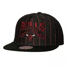 MENS MITCHELL & NESS NBA DEM STRIPES SNAPBACK BULLS - BLACK