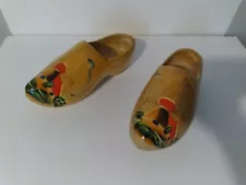 holland wooden shoes