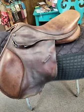 BATES CAPRILLI ENGLISH SADDLE 17 INCH