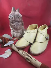 Vintage Native American Indian Handmade PUBBLO TRIBE STYLE Leather Moccasins