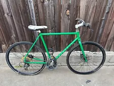 WEEKENDER FAIRDALE BIKE BICYCLE WITH DISC ON BRAKES RARE VERY NICE CONDITIONS