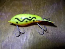 Arbogast MUD BUG Crankbait CHARTREUSE W/Scales Orange Bottom 3.5" (T) 12/24