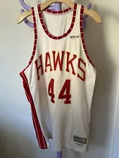 Mitchell & Ness Hardwood Classics Jersey 1973-74 Hawks Pistol Pete White