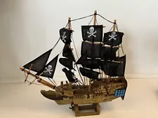 Pirate Ship Wooden Model Ship Black Pearl! Very Cool Very Nice