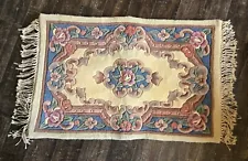 Royal Palace 100% Wool rug pre-owned with tag