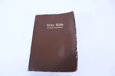 1970 Holy Bible with Dictionary Concordance King James Old & New Testament