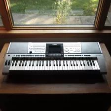 Yamaha PSR-3000 61-Key Arranger Workstation Keyboard w/ Rolling Case & Cover