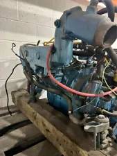 Chrysler 225 HP Marine Gas Engine 318 PAIR