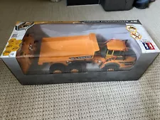 DOUBLE E Volvo RC Dump Truck Toy for Articulated Hauler Remote Control Const...