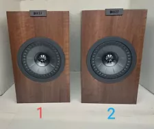 Kef Q150 Bookshelf Speaker Pair with Cords and Manual in Box (Walnut)