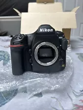 New nikon d850 camera body only