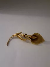 Vintage Calla Lily Pin Gold Tone Flower 1980s Costume Estate Jewelry Brooch