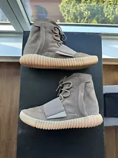 Adidas Yeezy 750 Chocolate - Size 10 - BY2456