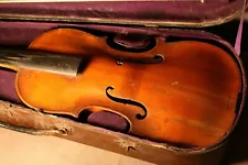 A FANTASTIC ANTIQUE FRENCH 18TH CENTURY BAROQUE VIOLIN + OLD BOW - VERY RARE.