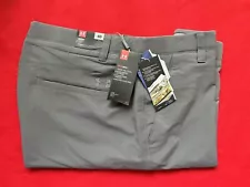 UNDER ARMOUR GOLF SHORTS 40 MEN NWT In The Original Bag.