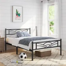 Twin/Full/Queen Metal Platform Bed frame with Headboard Footboard USED