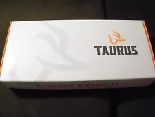 New ListingTAURUS RAGING HUNTER 44 MAG, 8.3/8" BARREL BOX, LOCK, Instruction Manual Clean