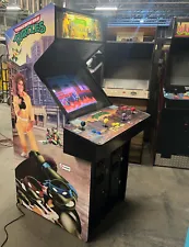 TEENAGE MUTANT NINJA TURTLES ARCADE MACHINE by KONAMI 1991