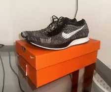 Nike Flyknit Racer Oreo