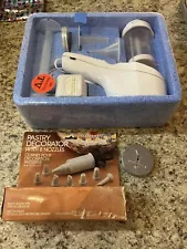 Vintage 1970s Wear-Ever Super Shooter Cookie Maker New In Package w/Extras