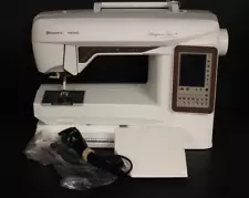 (RI2) Husqvarna Viking Designer Topaz 40 Sewing Machine