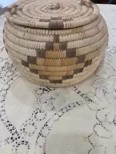 Beautiful Vintage c1950 Papago Tightly Coiled Lidded Basket 5 1/2" x 9"