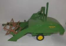 Vintage Ertl 1:16 John Deere No. 12A Combine