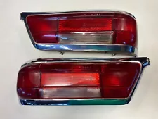 Pair of solid Red early style taillights for Mercedes 220SE 250SE 280SE W111