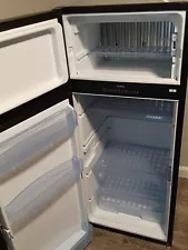 Dometic RMD8555 Refrigerator for RVs 2-way Gas/Electric (Excellent condition)