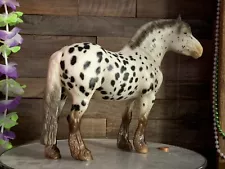 Breyer Model Horse Georg Loud Leopard Appaloosa CM=)