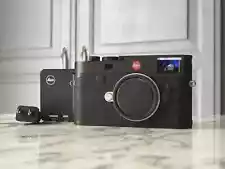 Leica M10 24MP Digital Rangefinder Camera Black Chrome Body w/ Battery & Charger