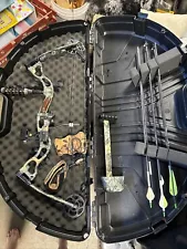 PSE VENGEANCE RH COMPOUND BOW 29" 70LB 5 PIN SIGHT, REST..