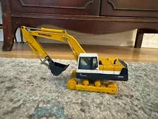 Komatsu PC200 1:43 Power Shovel Construction Machinery Goods Wave Die-Cast