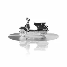 Model Piaggio Vespa 125 Engraved Silhouette in Stainless Steel